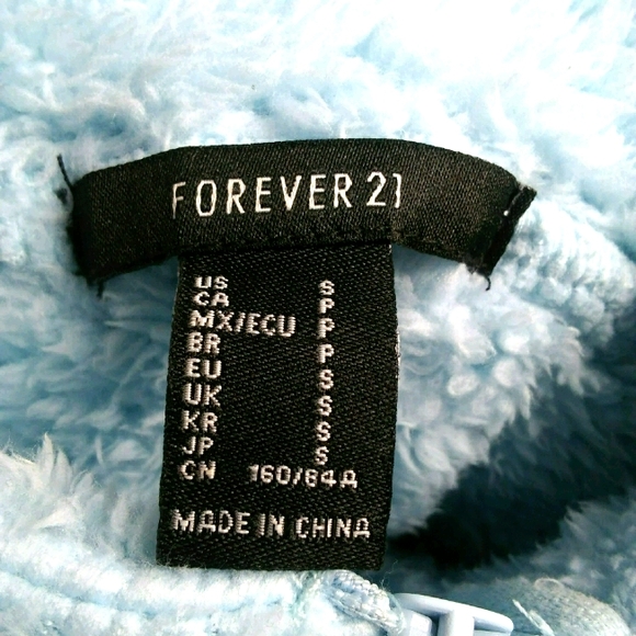 Forever 21 Baby Blue Teddy Jacket - Picture 3 of 3